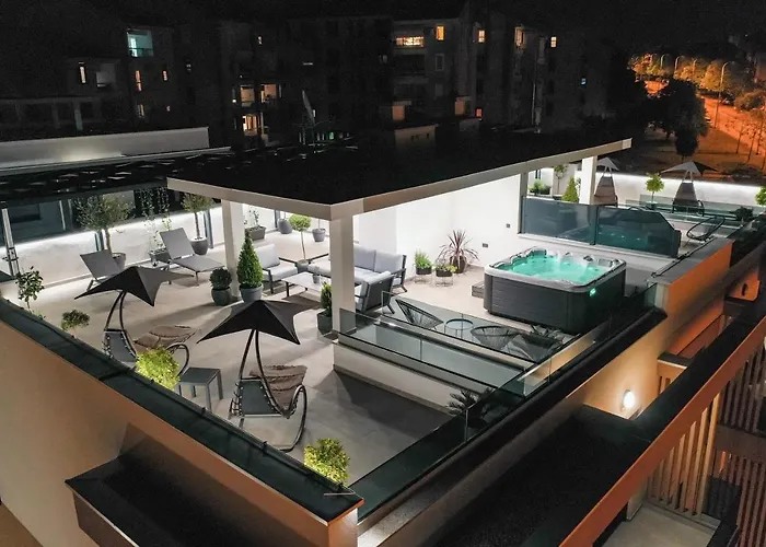 Leonardo Luxury 2 Penthouse With Jacuzzi Apartmán Zadar