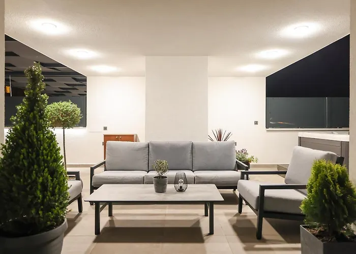 Leonardo Luxury 2 Penthouse With Jacuzzi Apartmán Zadar