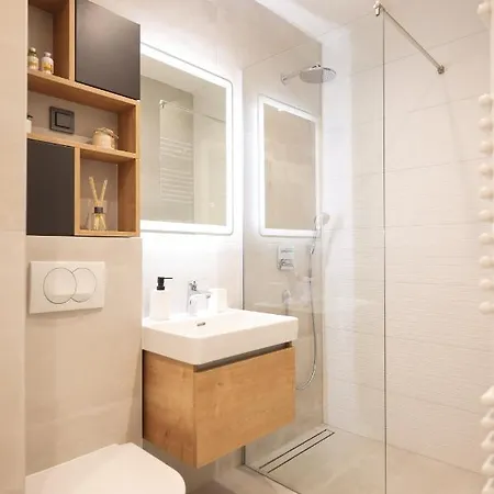 Leonardo Luxury 2 Penthouse With Jacuzzi * 扎达尔