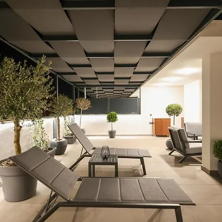 Leonardo Luxury 2 Penthouse With Jacuzzi Apartment *