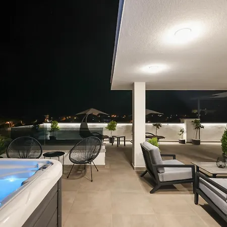 公寓 Leonardo Luxury 2 Penthouse With Jacuzzi *