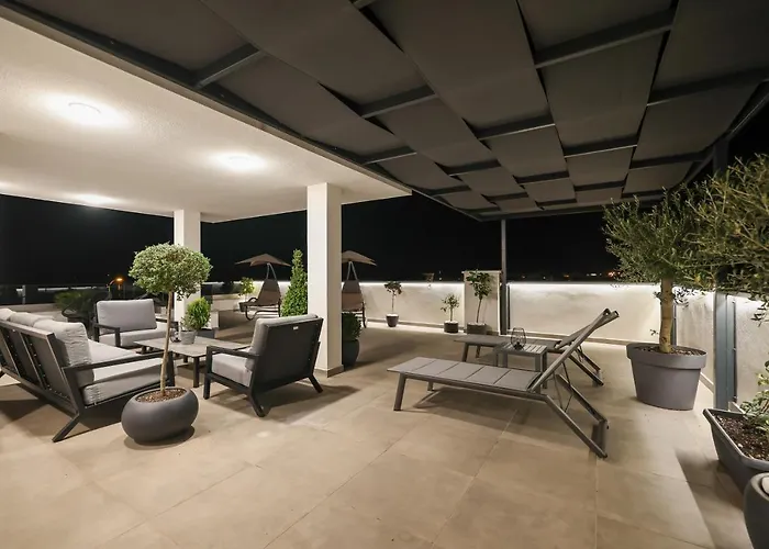 Leonardo Luxury 2 Penthouse With Jacuzzi Задар