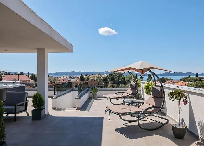 아파트 Leonardo Luxury 2 Penthouse With Jacuzzi